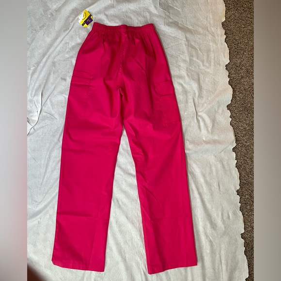 NWT Spread Good Cheer Wonderwink Scrub‎ Pants Hot Pink XST Drawstring 50161 - Picture 4 of 7